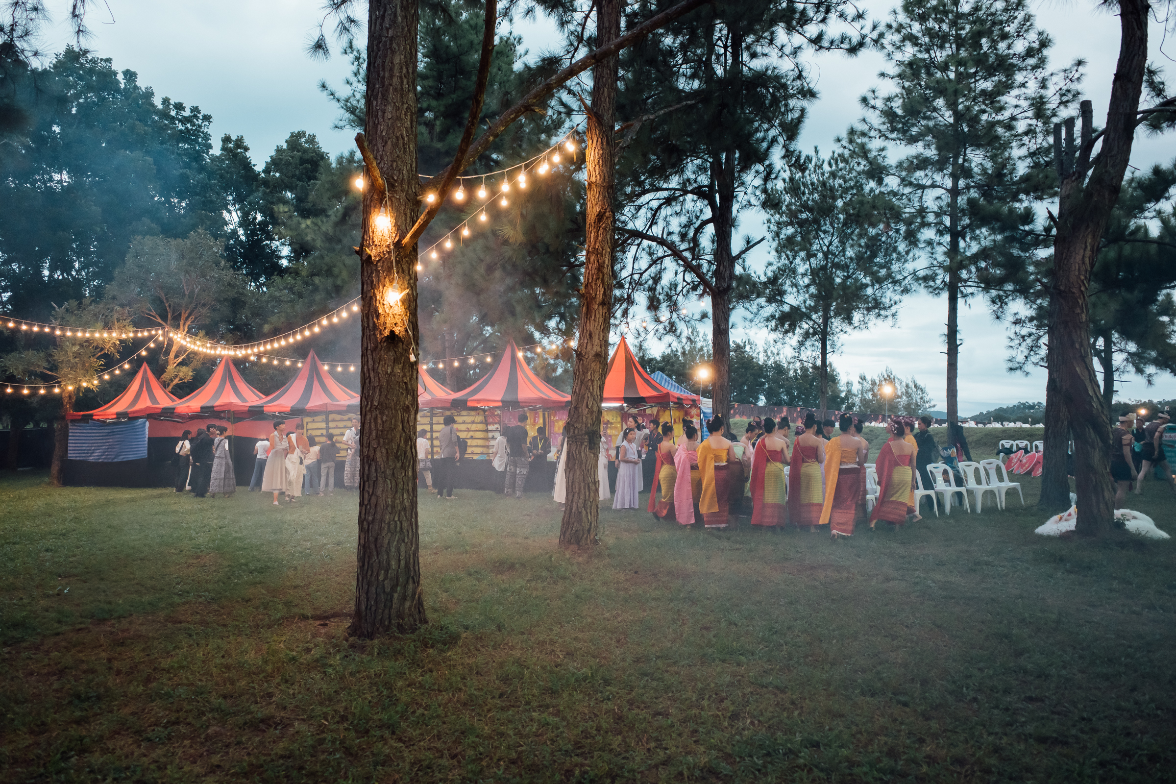 イーペン・コムローイ祭