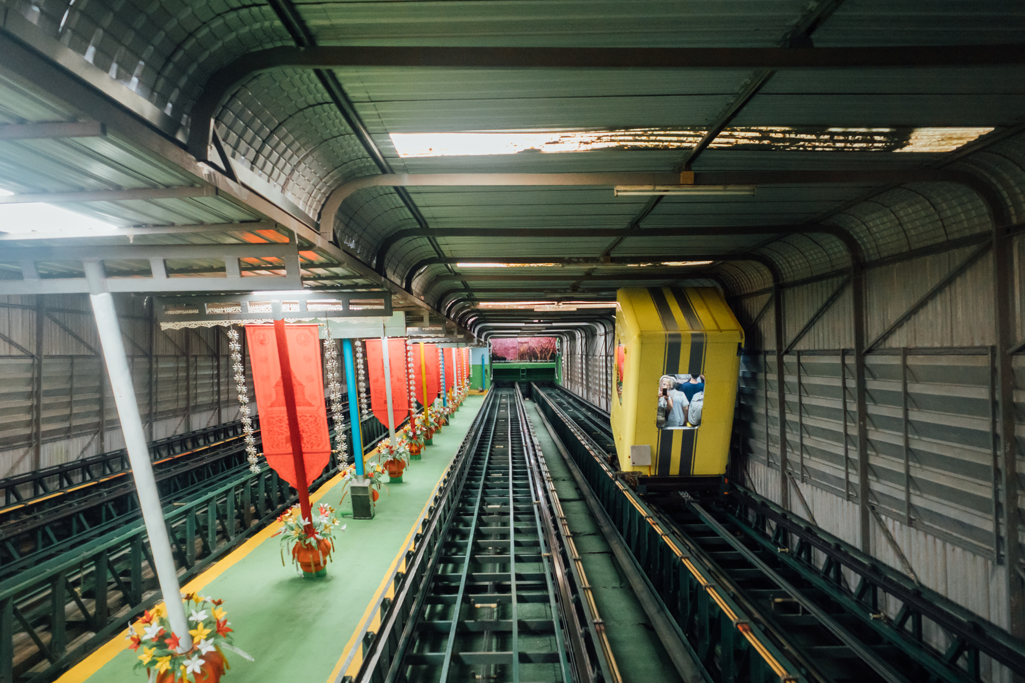 ドイステープ寺院のケーブルカー